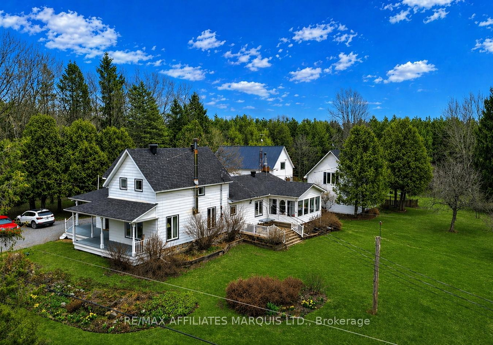 19168-kenyon-conc-1-road-north-glengarry-ontario-x13055212