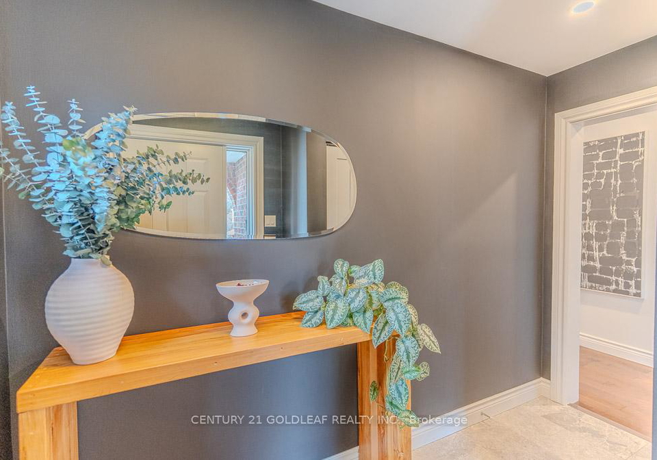 6-pemberton-crescent-ottawa-ontario-x13055302