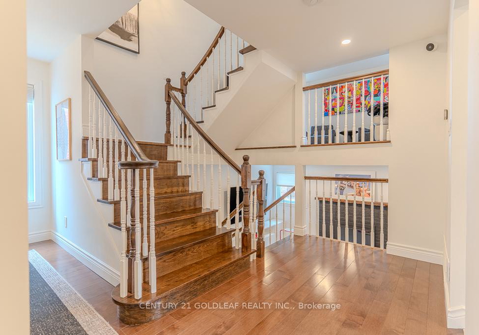 6-pemberton-crescent-ottawa-ontario-x13055302