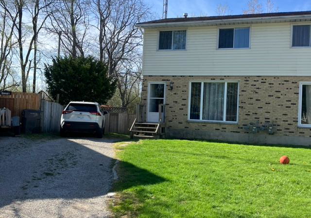 560-short-street-petrolia-ontario-x13055304