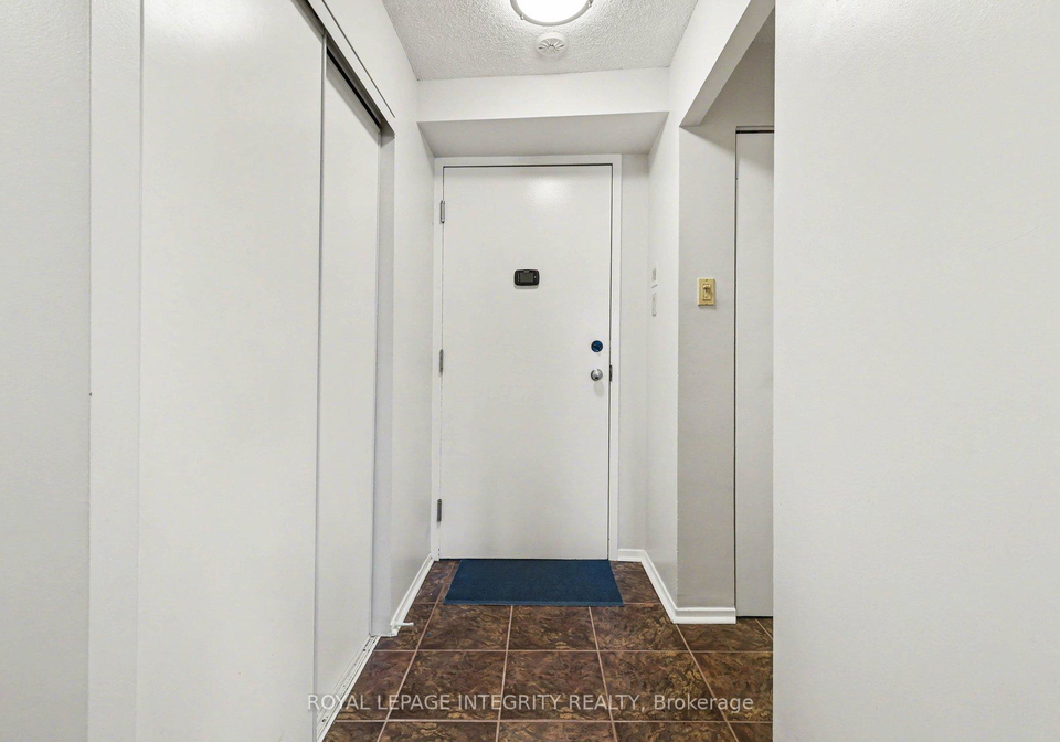 1025-grenon-avenue-ottawa-ontario-x13055388