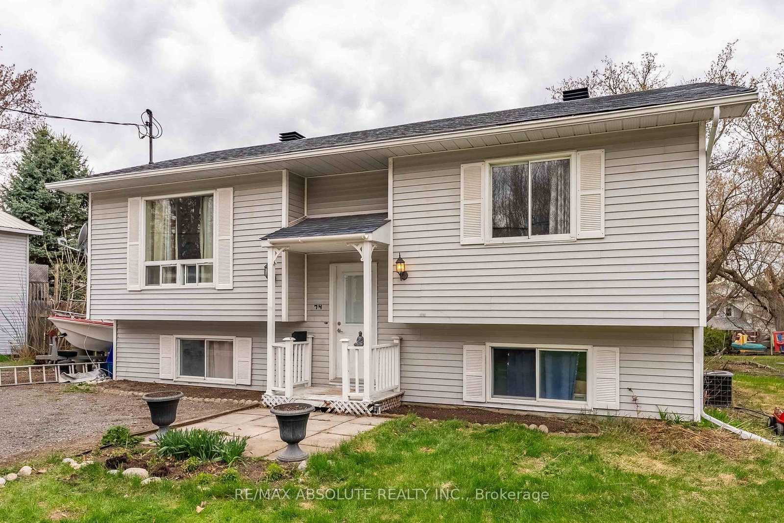 74-johnston-street-mcnabbraeside-ontario-x13055394