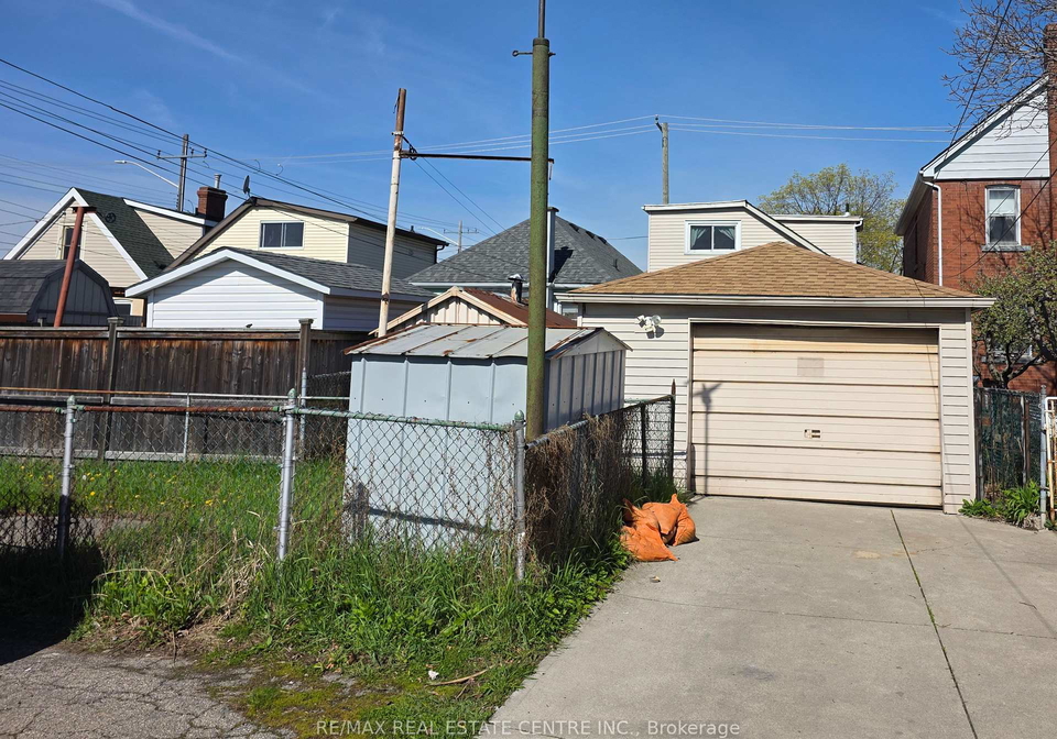 214-fairfield-avenue-hamilton-ontario-x13055638
