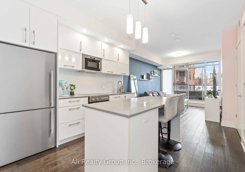 255-bay-street-ottawa-ontario-x13055738