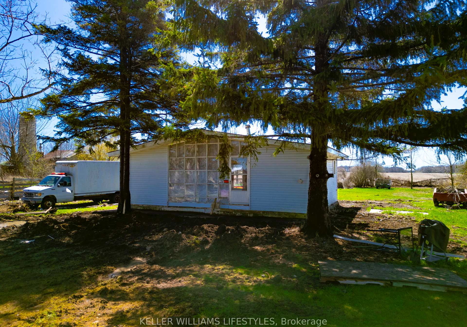 3319-london-line-plympton-wyoming-ontario-x13055848