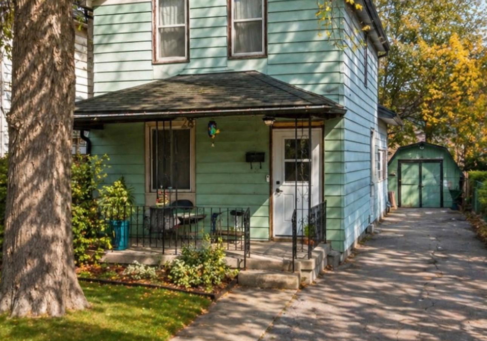 28-regent-street-thorold-ontario-x13055906