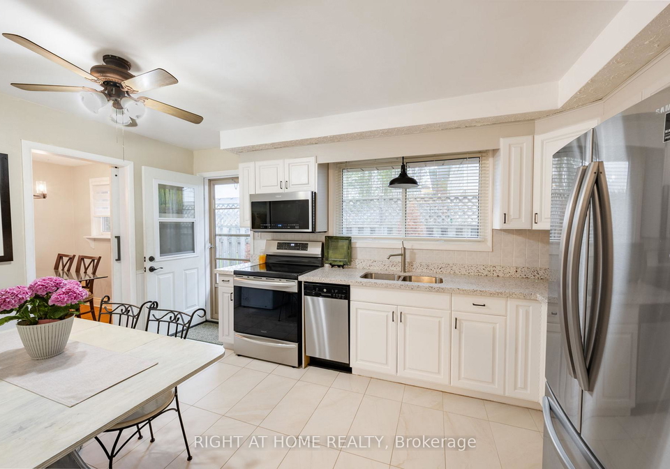 323-lindan-avenue-selwyn-ontario-x13055976
