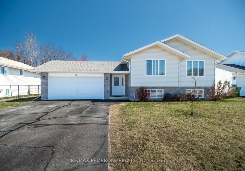 50-spruce-street-petawawa-ontario-x13056082