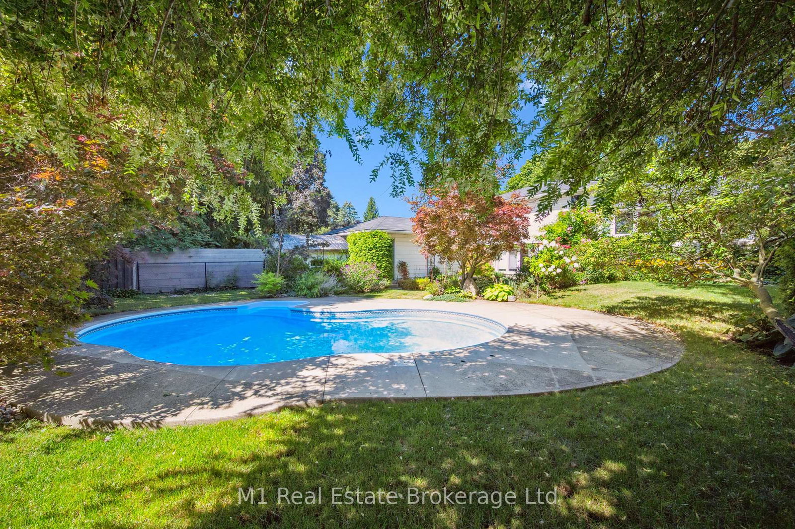 21-gladstone-avenue-guelph-ontario-x13056092