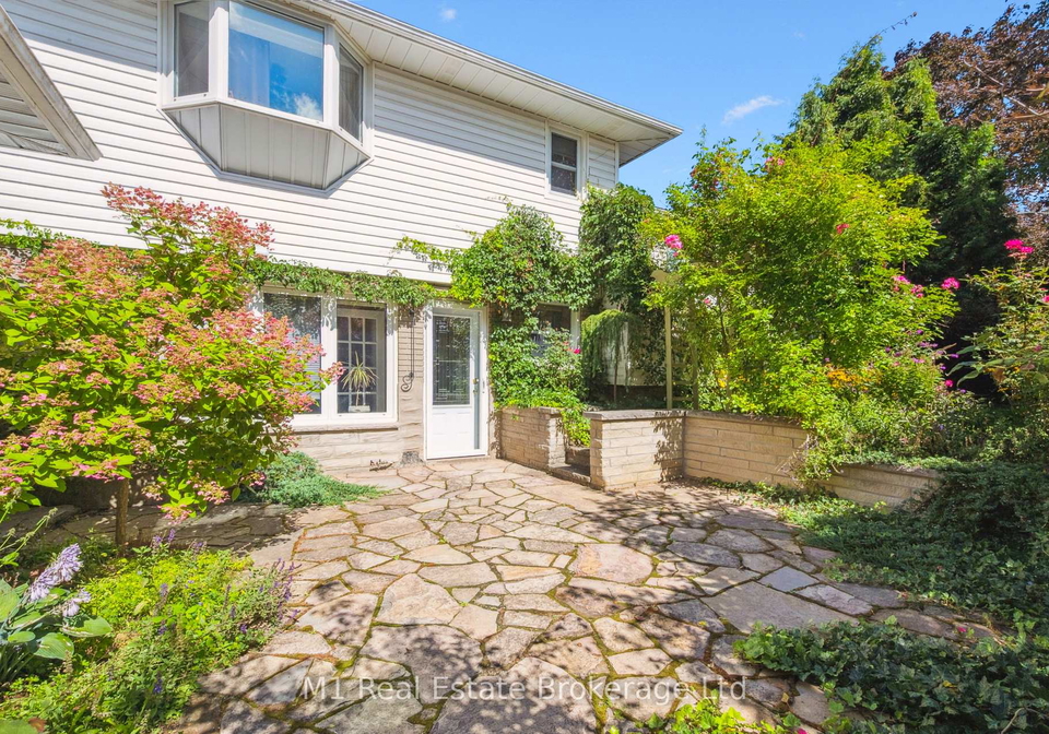 21-gladstone-avenue-guelph-ontario-x13056092