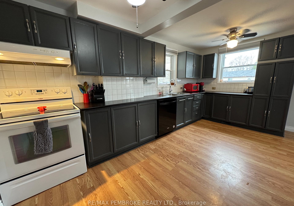 231-douglas-street-pembroke-ontario-x13056124