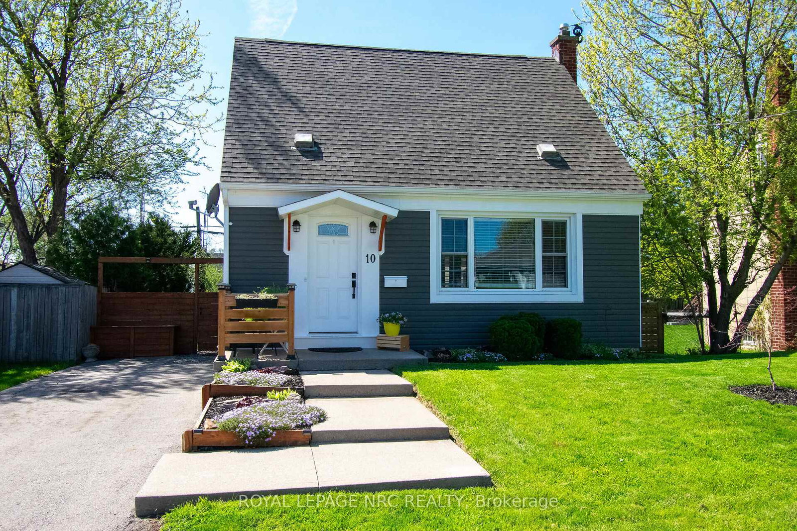 10-blain-place-n-st-catharines-ontario-x13056126