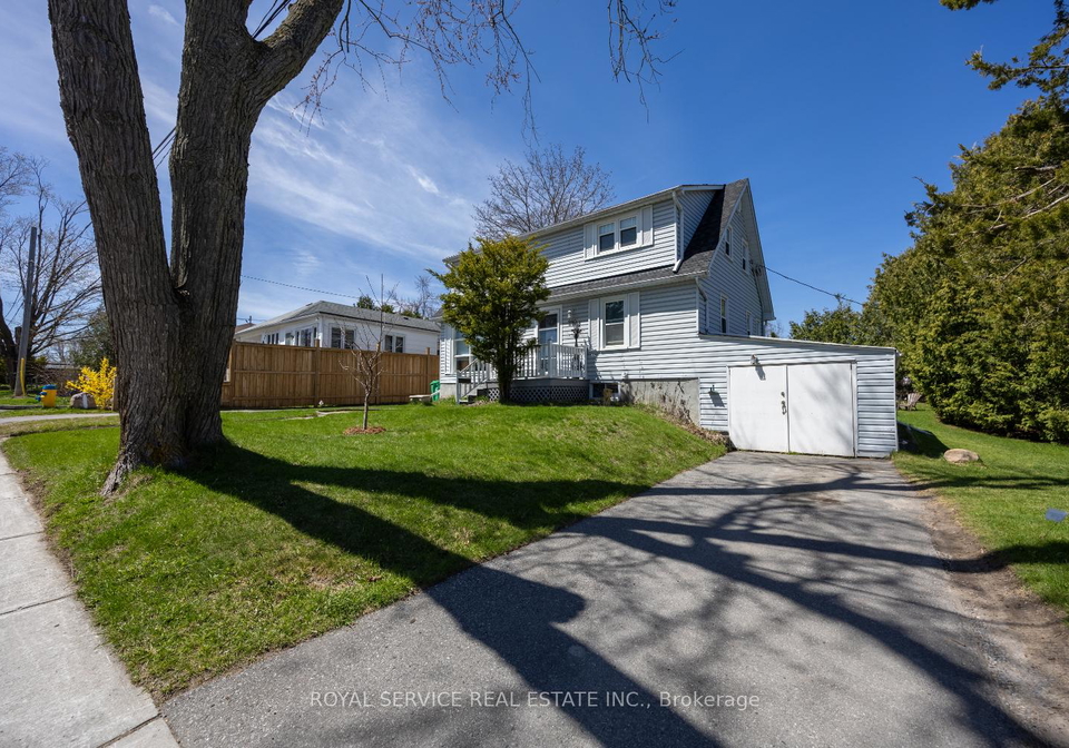 210-shelbourne-street-peterborough-ontario-x13056286