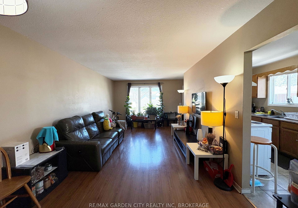 23-poplar-crescent-welland-ontario-x13056368