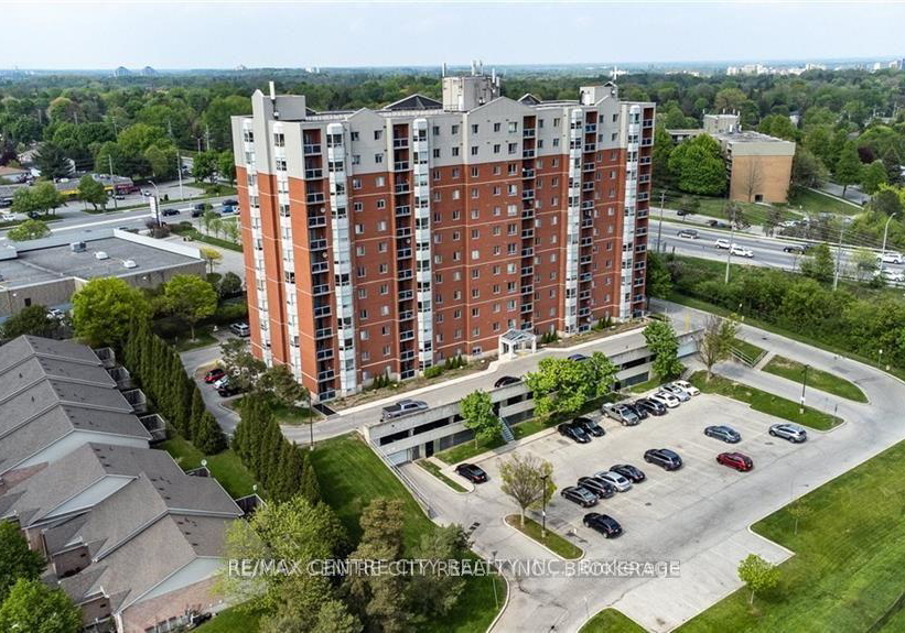 30-chapman-court-london-north-ontario-x13056460