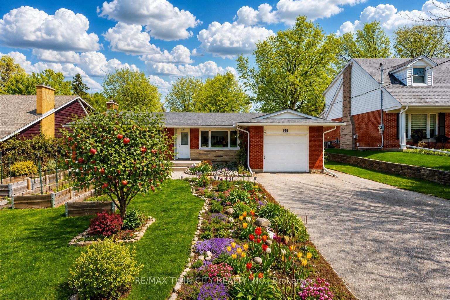 92-braeside-avenue-waterloo-ontario-x13056898