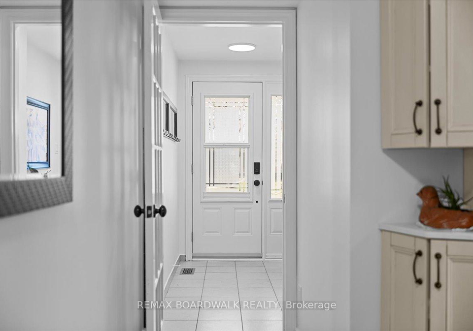 1837-windflower-way-ottawa-ontario-x13057192