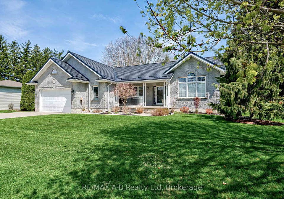 256-boyce-street-perth-south-ontario-x13057258