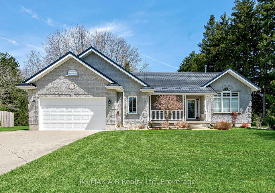 256-boyce-street-perth-south-ontario-x13057258