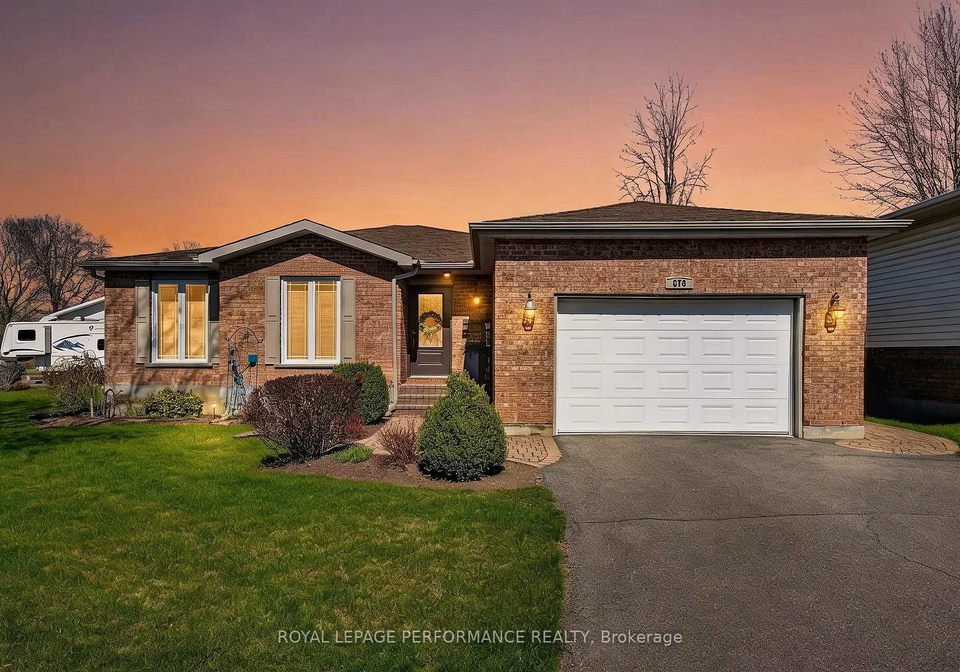 674-hamilton-crescent-cornwall-ontario-x13057386
