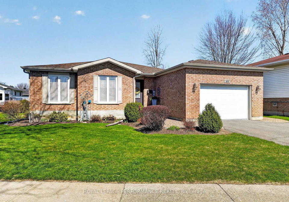 674-hamilton-crescent-cornwall-ontario-x13057386