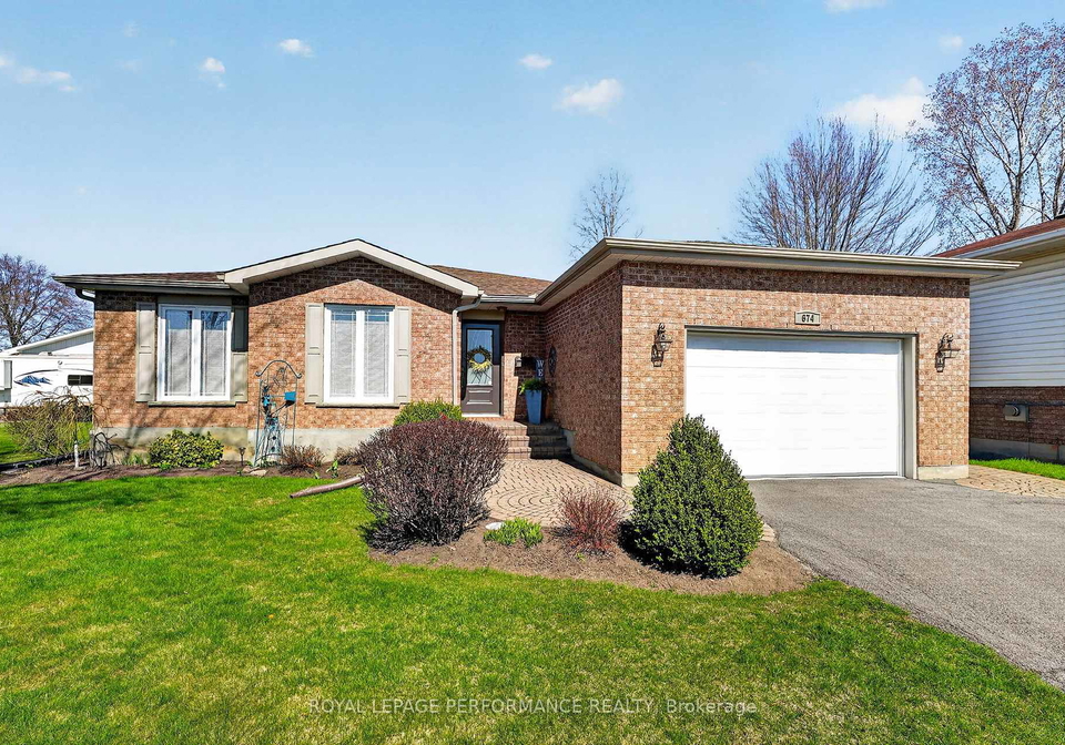 674-hamilton-crescent-cornwall-ontario-x13057386