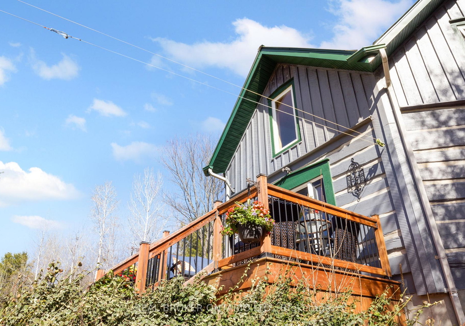 2538-darling-road-lanark-highlands-ontario-x13057510