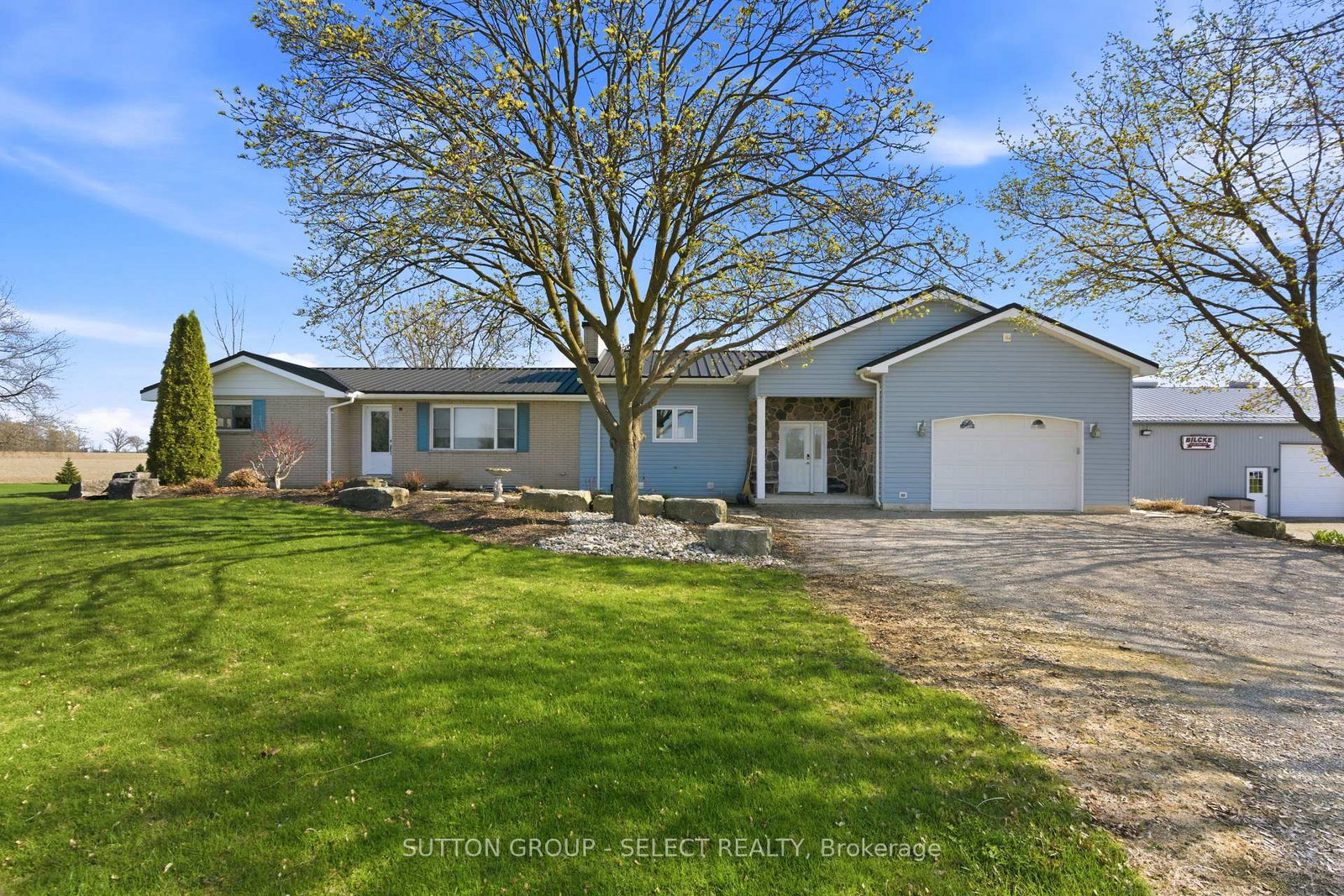 40987-kirkton-road-south-huron-ontario-x13057534