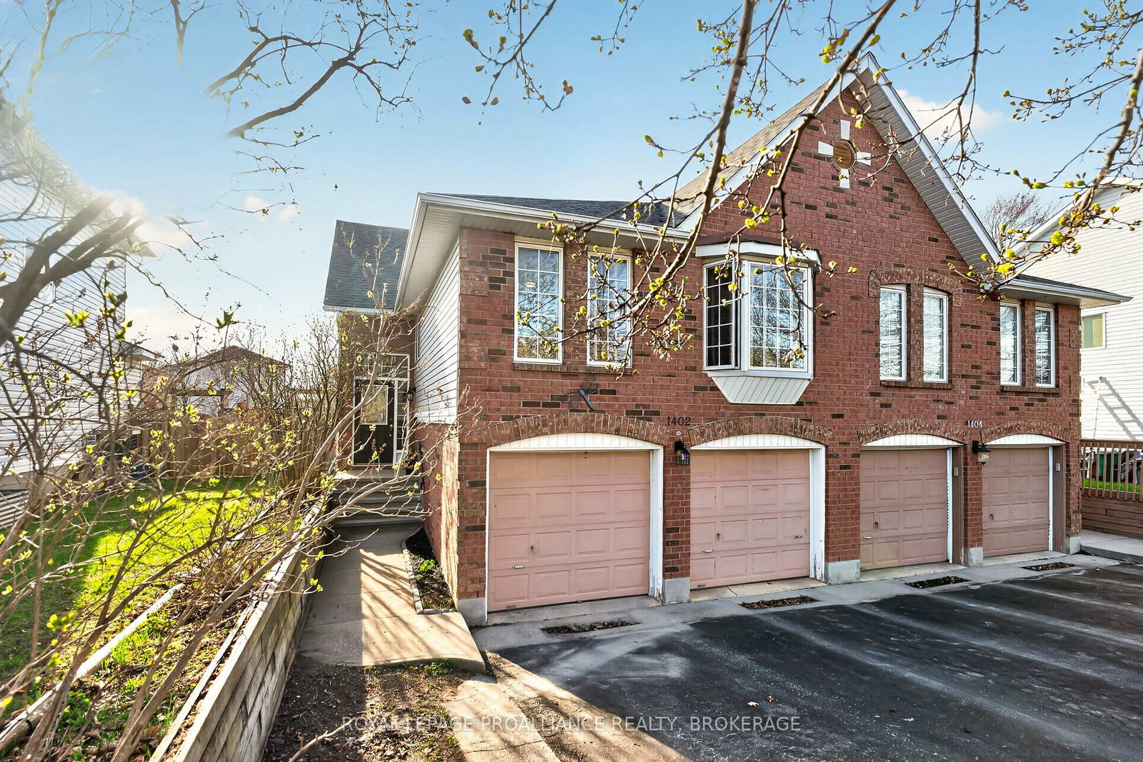 1402-thornwood-crescent-kingston-ontario-x13057568