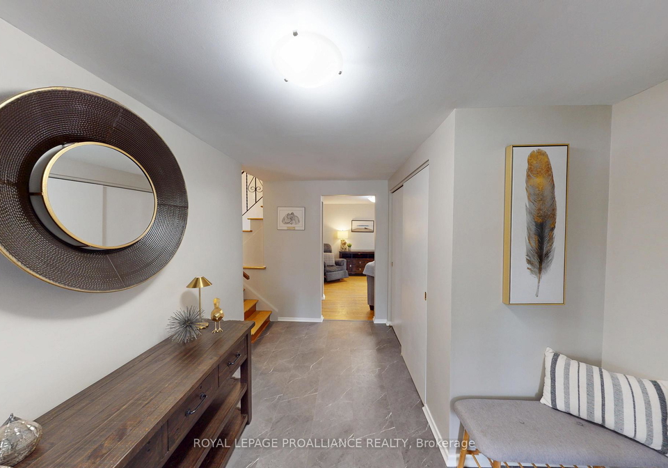 6-richmond-grove-belleville-ontario-x13057902