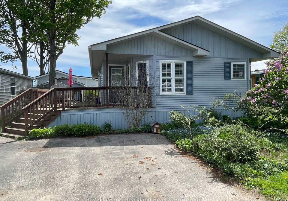 22-algonquin-lane-ashfield-colborne-wawanosh-ontario-x13057964