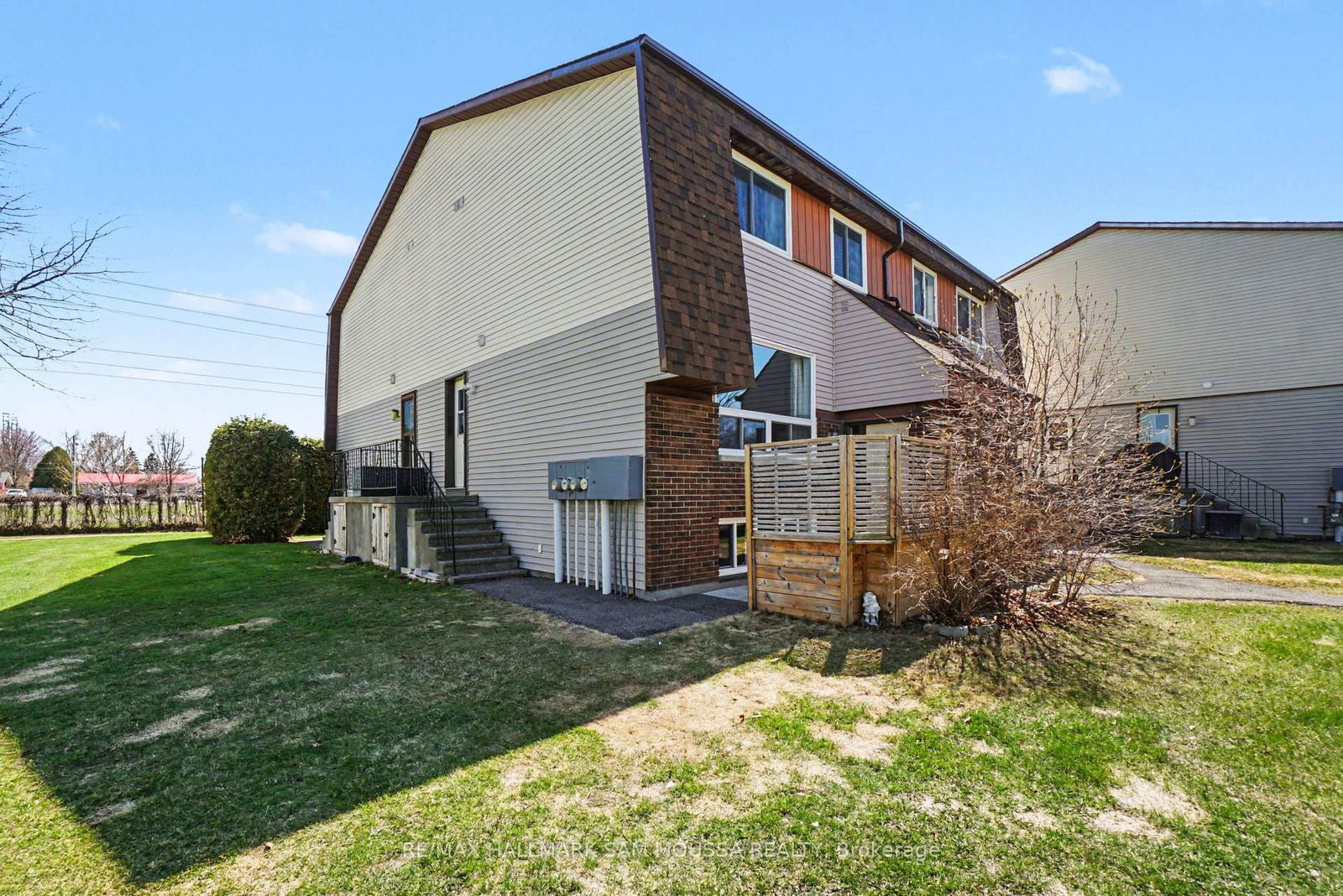 28c-woodvale-green-ottawa-ontario-x13058150
