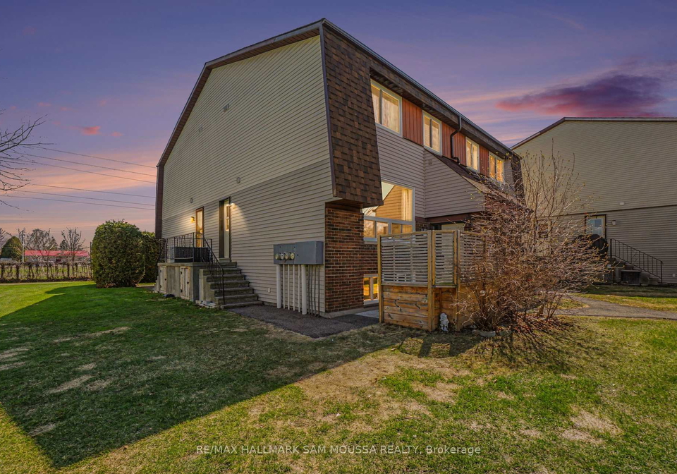 28c-woodvale-green-ottawa-ontario-x13058150