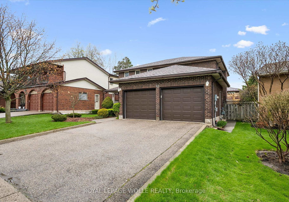 42-trailview-drive-kitchener-ontario-x13058368