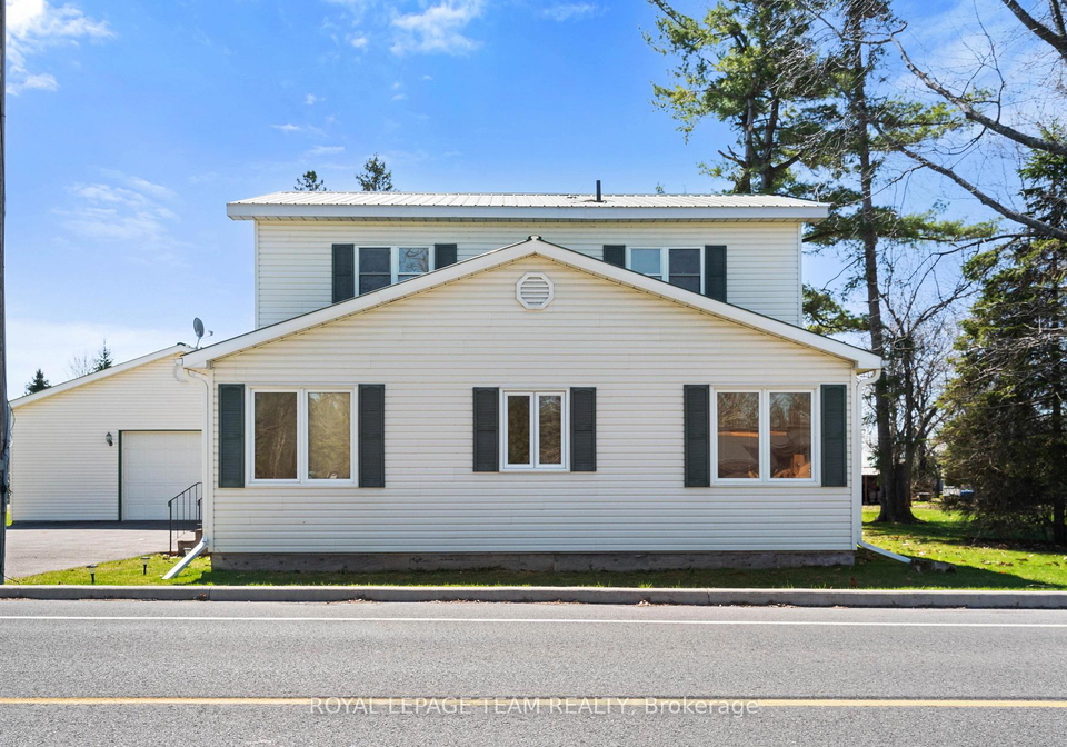 12106-lakeshore-drive-south-dundas-ontario-x13058378