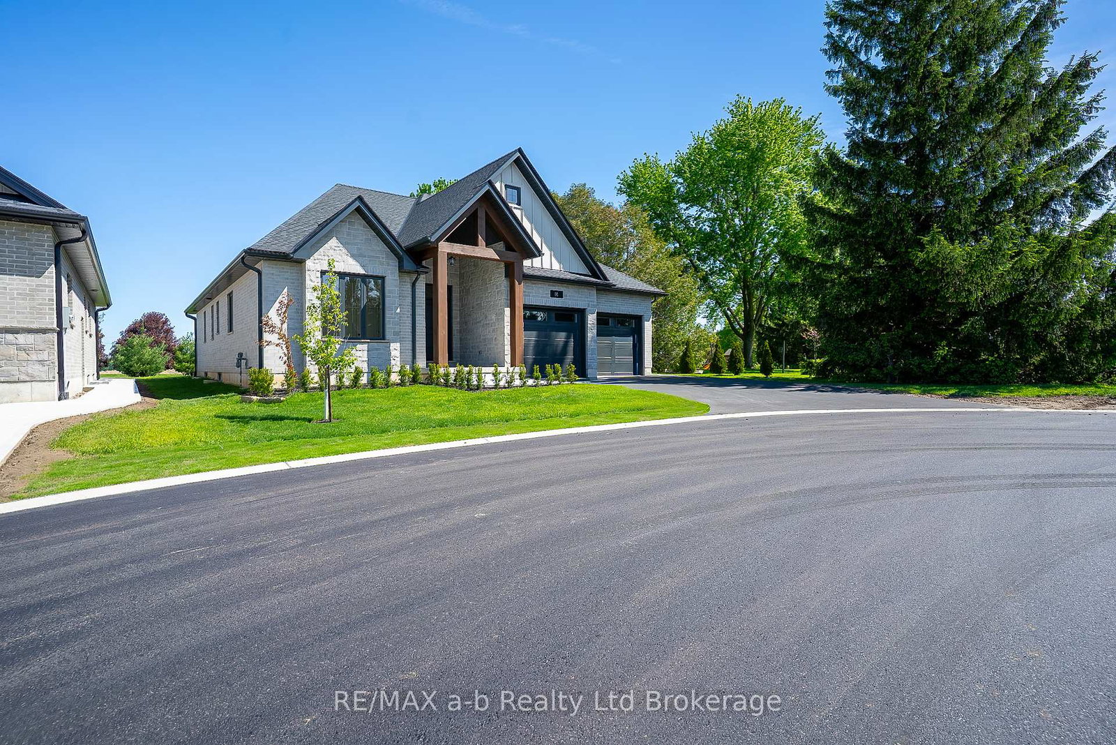 16-cornwell-crescent-norwich-ontario-x13058900