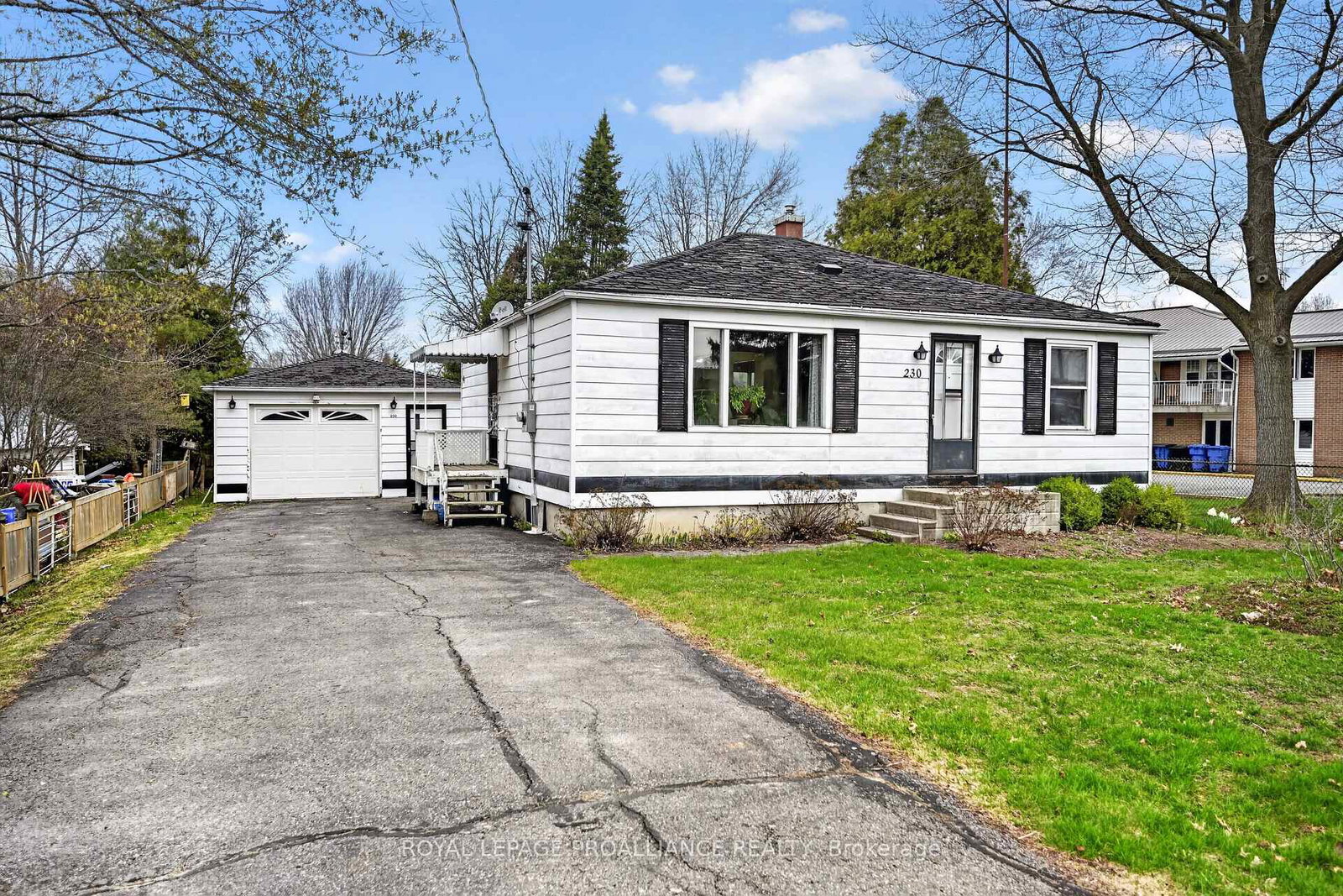 230-helen-street-n-edwardsburghcardinal-ontario-x13059022