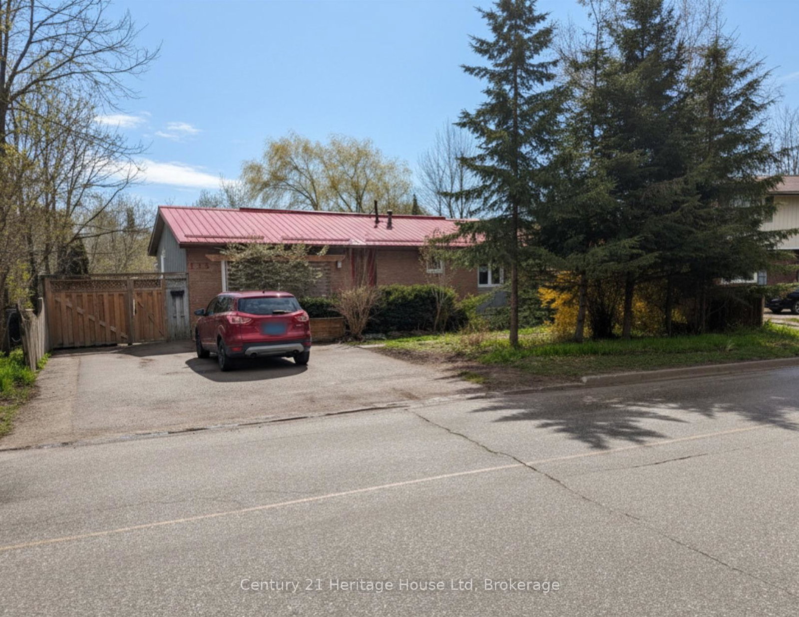 123-mill-street-e-centre-wellington-ontario-x13059268