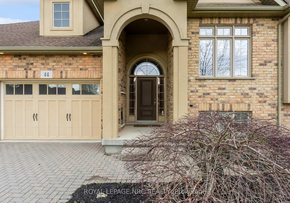 44-kline-crescent-pelham-ontario-x13059336