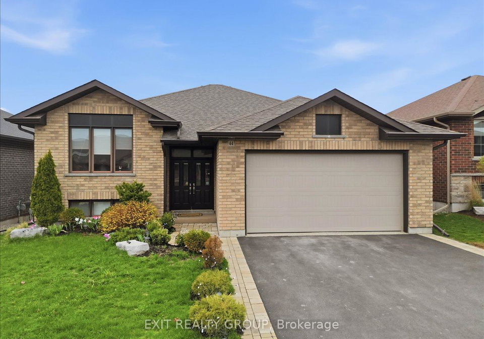 44-liberty-crescent-quinte-west-ontario-x13059508