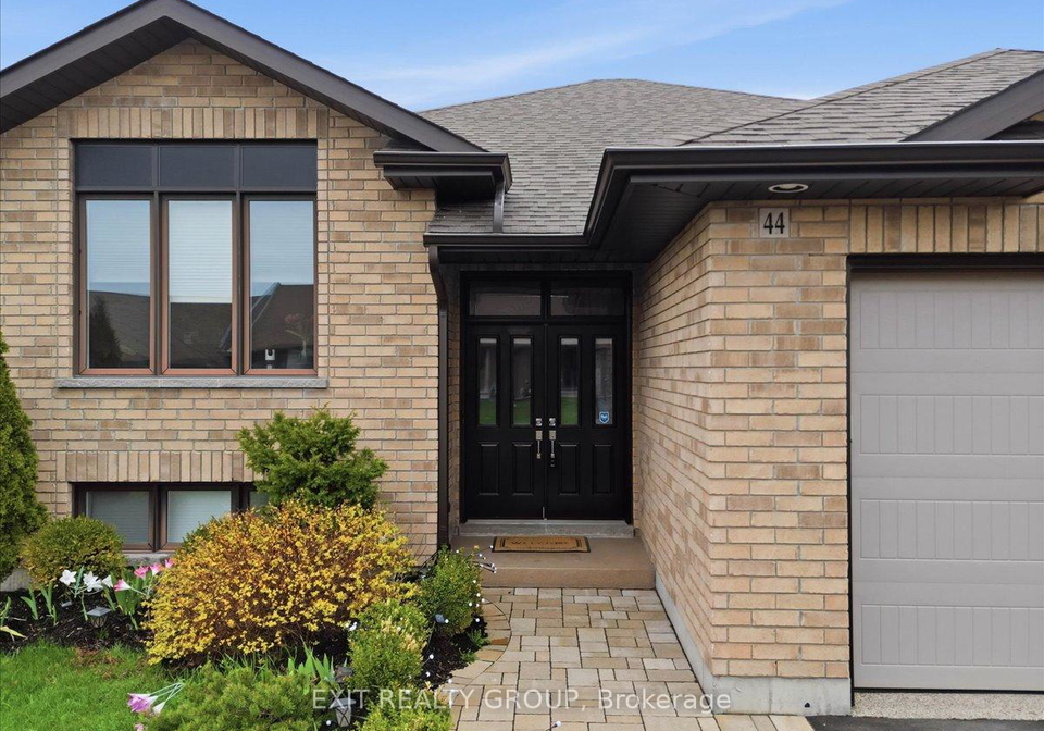 44-liberty-crescent-quinte-west-ontario-x13059508