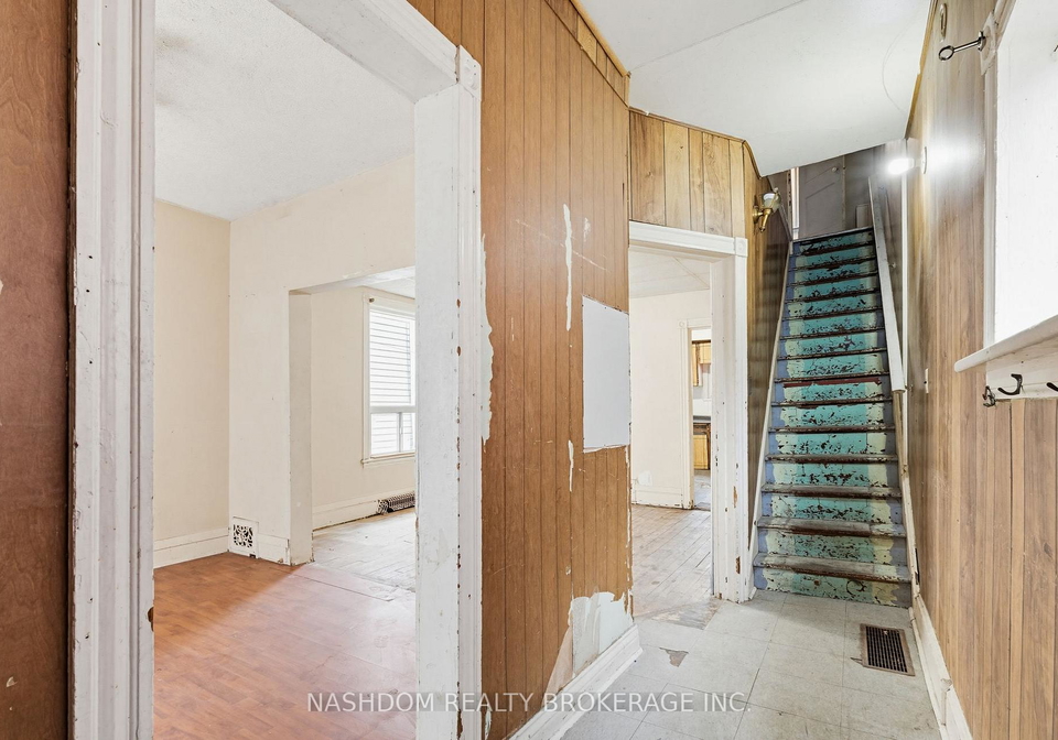 39-munroe-street-hamilton-ontario-x13059574