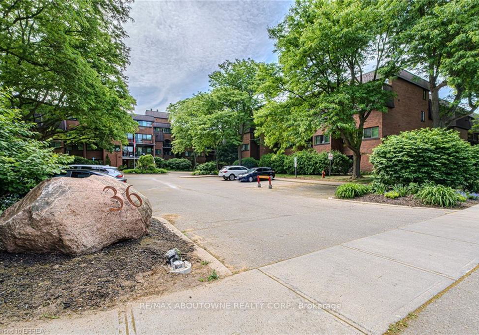 36-hayhurst-road-brantford-ontario-x13059596