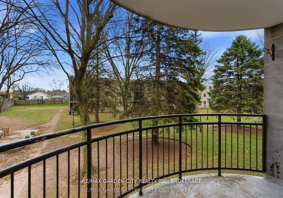 4658-drummond-road-niagara-falls-ontario-x13059634