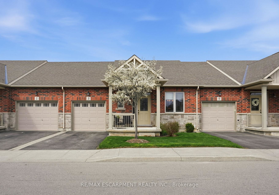 3-ecker-lane-hamilton-ontario-x13059660