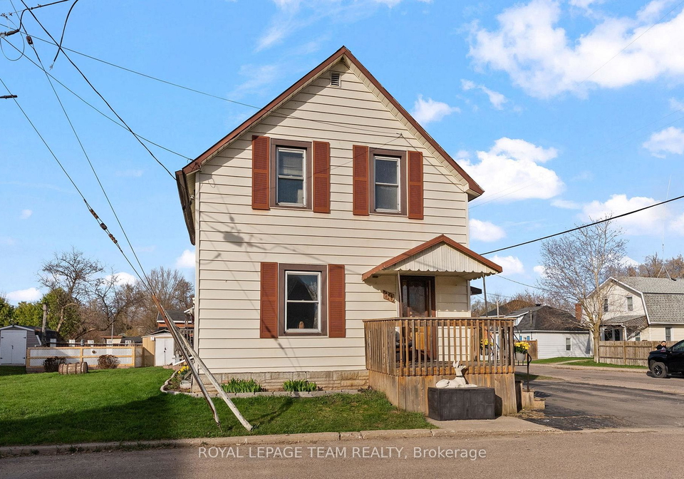 80-bank-street-s-renfrew-ontario-x13059852