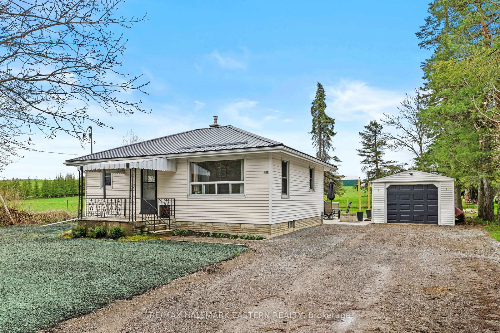 1883-twelth-line-e-selwyn-ontario-x13060044