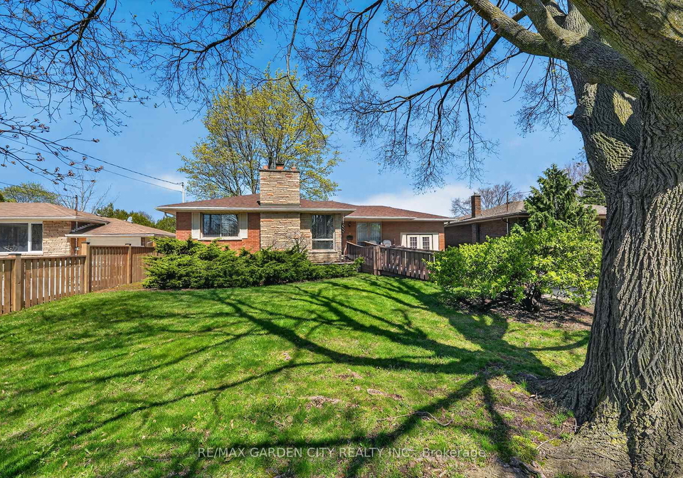 5-lockview-crescent-st-catharines-ontario-x13060124