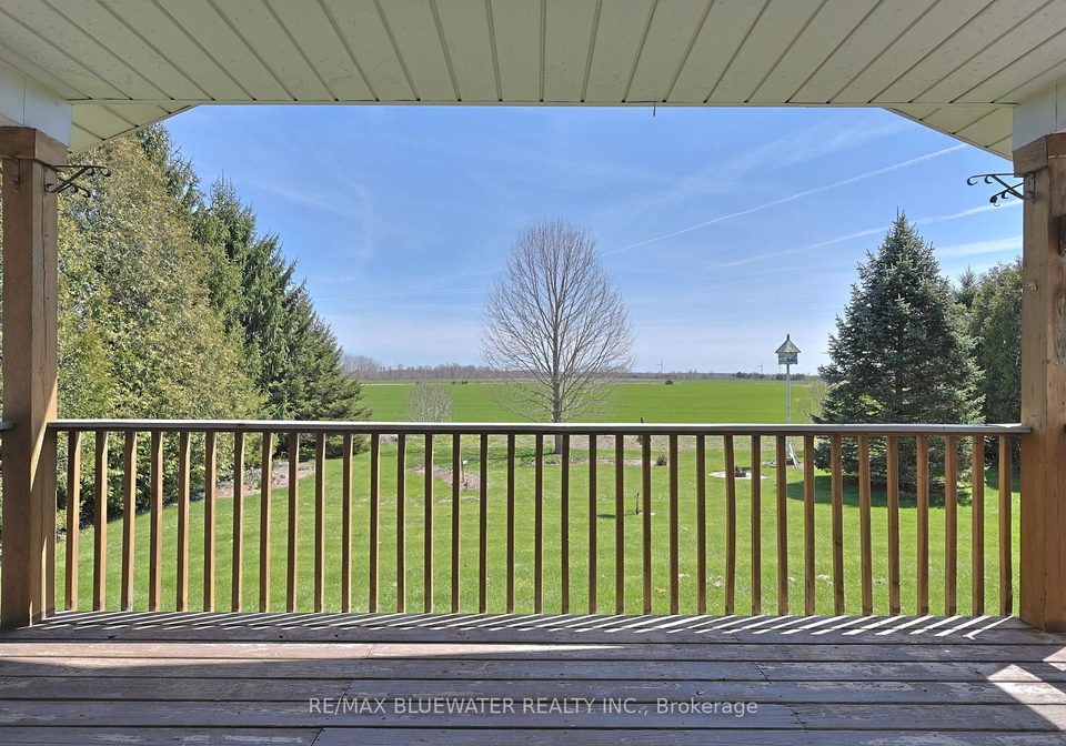 9873-leonard-street-lambton-shores-ontario-x13060128