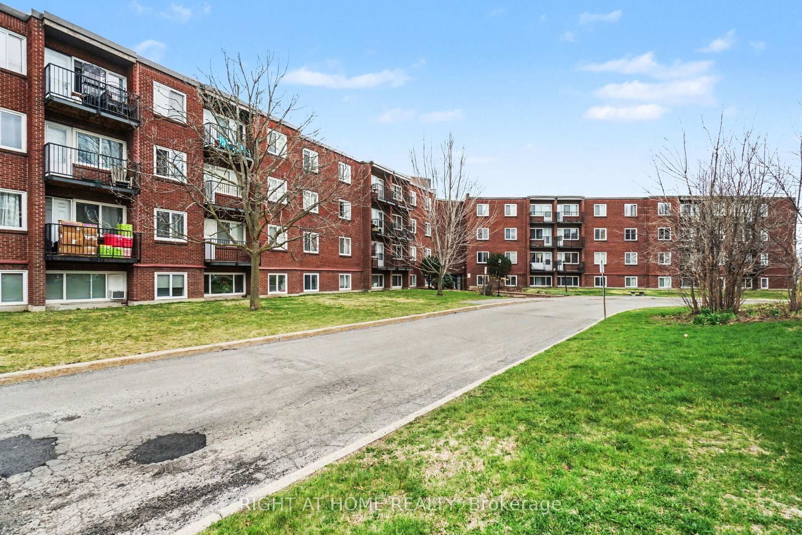 2044-arrowsmith-drive-ottawa-ontario-x13060298